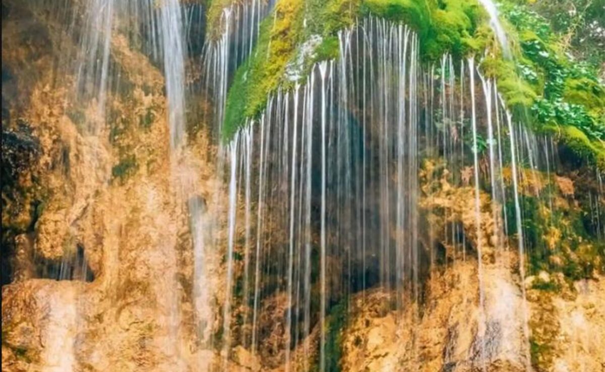 Locul de poveste din România care seamănă izbitor cu Bali. Puțini turiști au auzit de el!