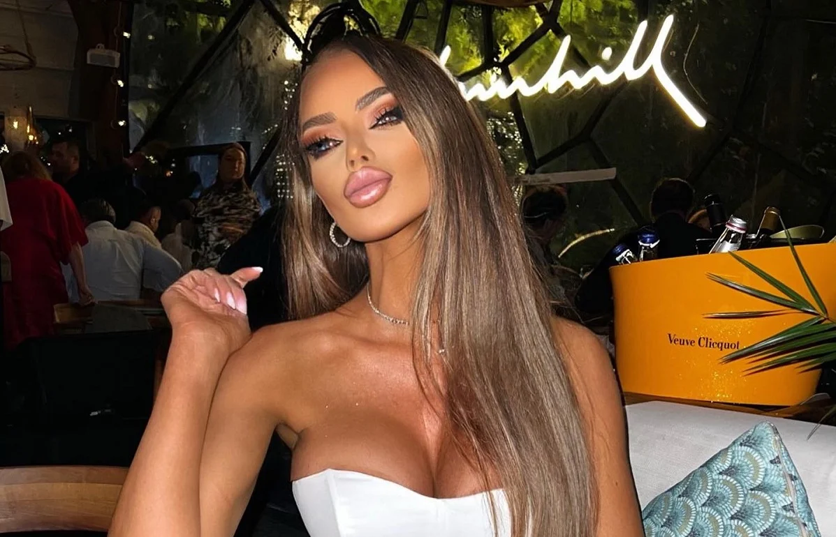 Imagine Stire Adevărul despre afacerea Biancăi Drăgușanu. Cine este trecut în acte + ce datorii colosale are | 2review.ro