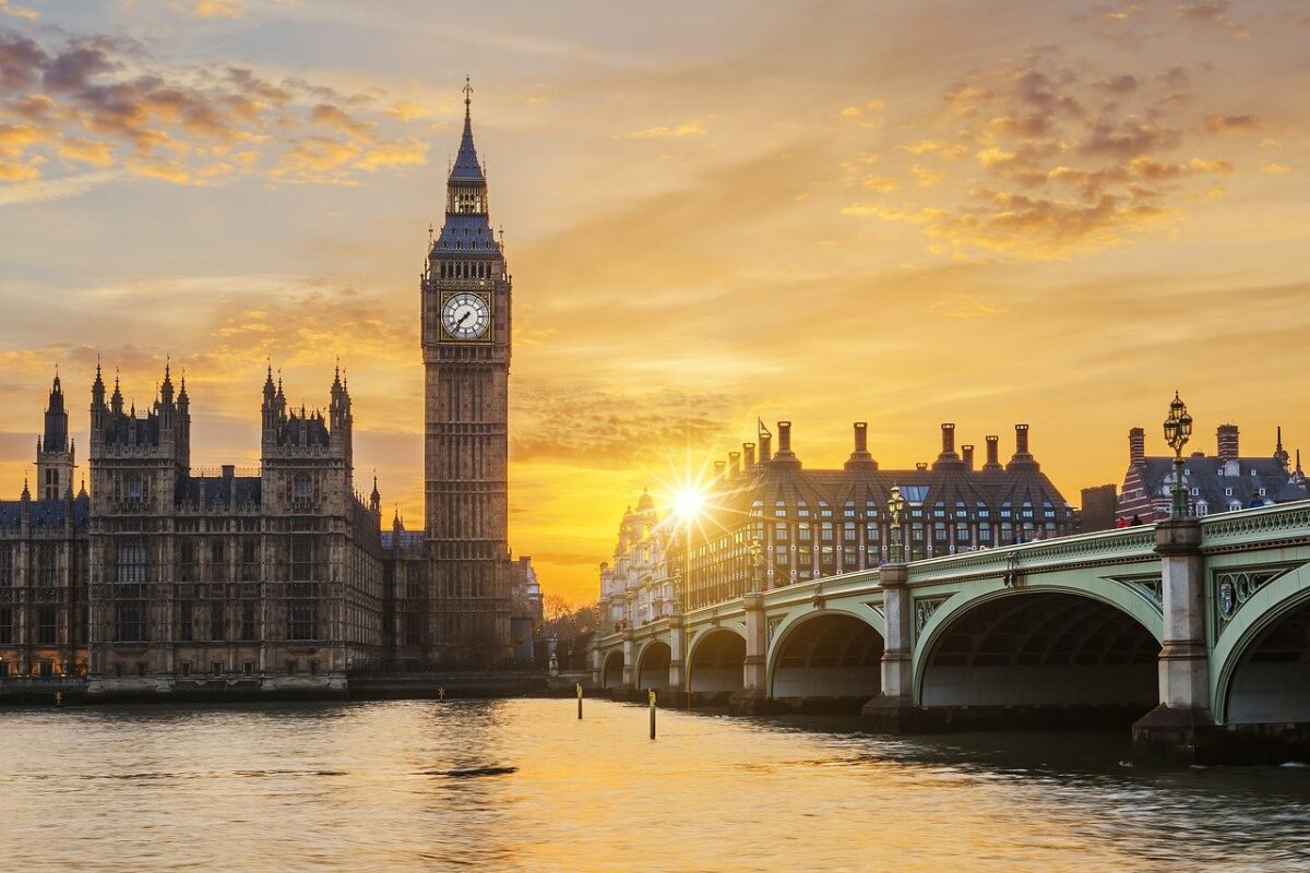 Cât costă noul permis de călătorie pentru Marea Britanie. Este obligatoriu începând din 2 aprilie 2025!