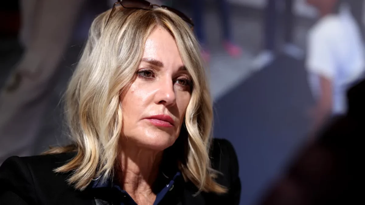 Imagine Stire Nadia Comăneci a revenit în sportul românesc! Cu cine a semnat și ce va face | 2review.ro