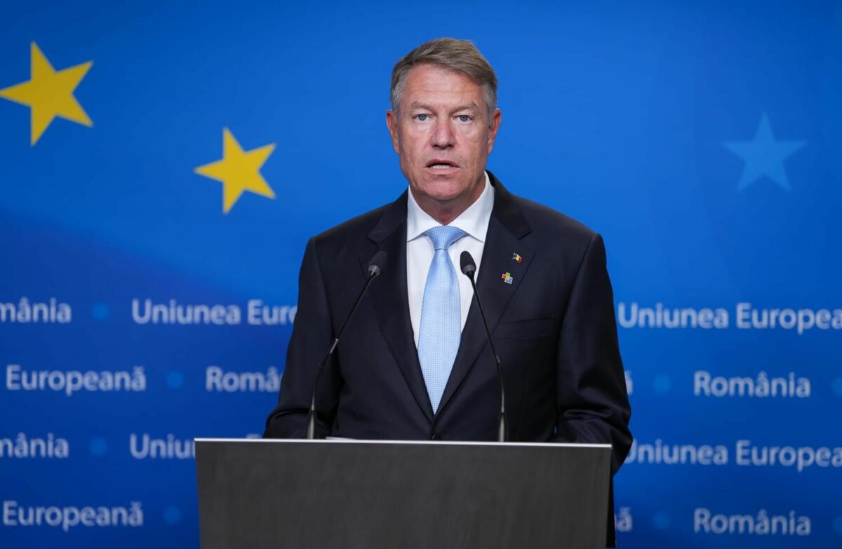 Klaus Iohannis, somat de ANAF! Este dator cu o sumă colosală de bani