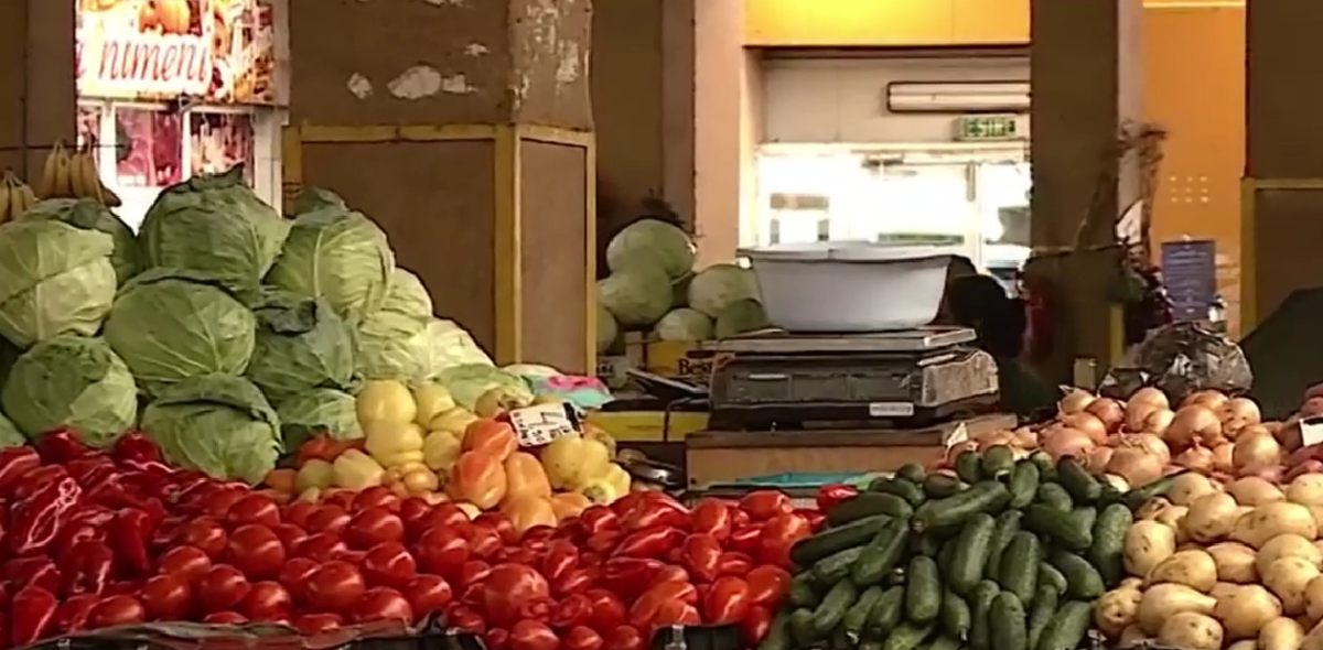 Sezonul conservelor a început cu prețuri duble la legume! Cât a ajuns să coste 1 kg de roșii, acum, în septembrie 2024