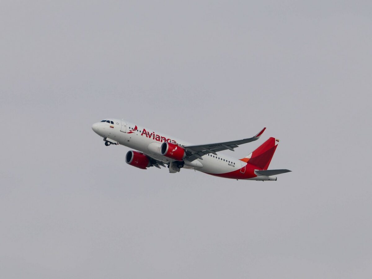 „Ne-am dat seama că nu vom supraviețui”. Mărturia pasagerilor de la bordul unei curse de avion. VIDEO