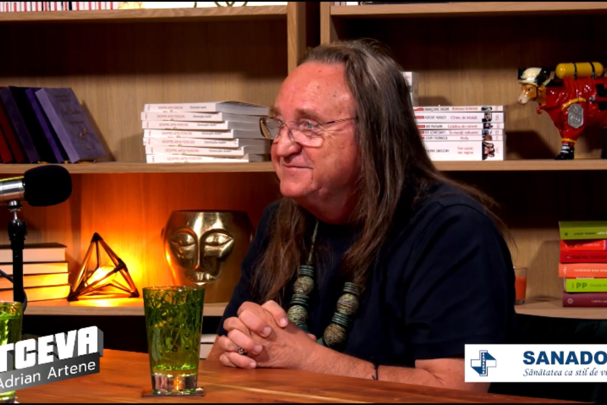 Imagine Stire Mike Godoroja ne spune cel mai simpatic banc: „În iad se organizează un concert cu Led Zeppelin…” Dezvăluiri din podcast ALTCEVA | 2review.ro