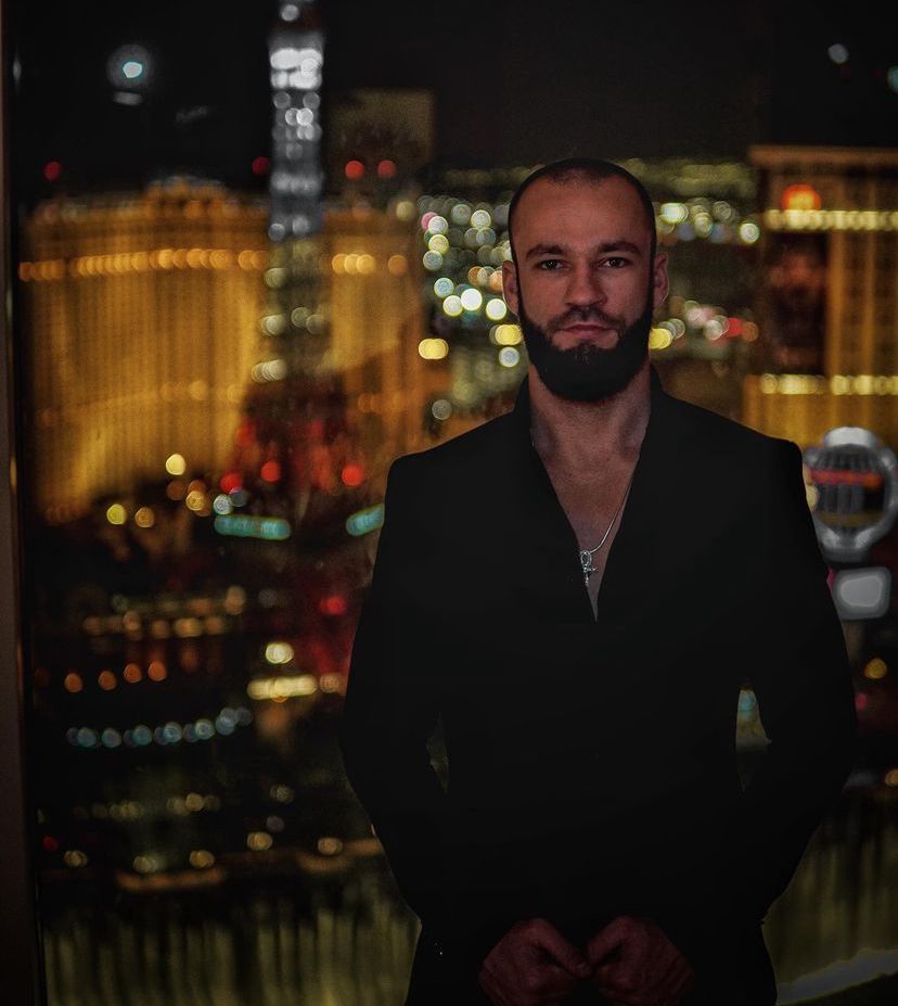 Yamato Zaharia, atacat de Ovidiu Neveu în plină stradă. (sursă - instagram.com/yamatozaharia).