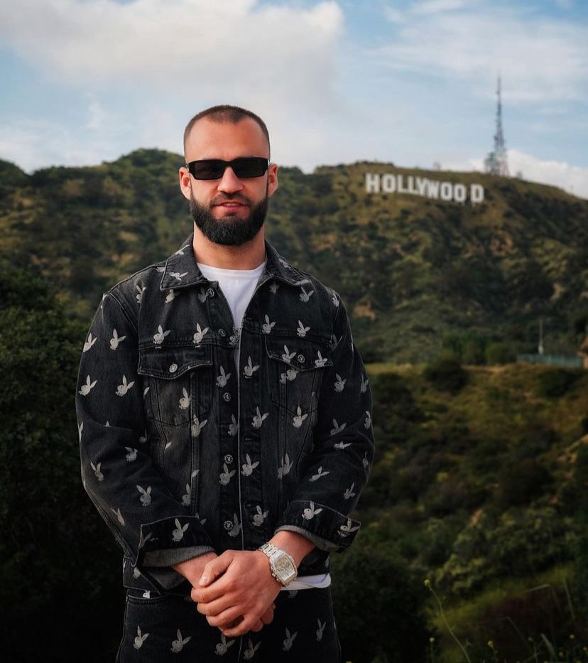 Yamato Zaharia își face implant de păr. sursă - social media. 