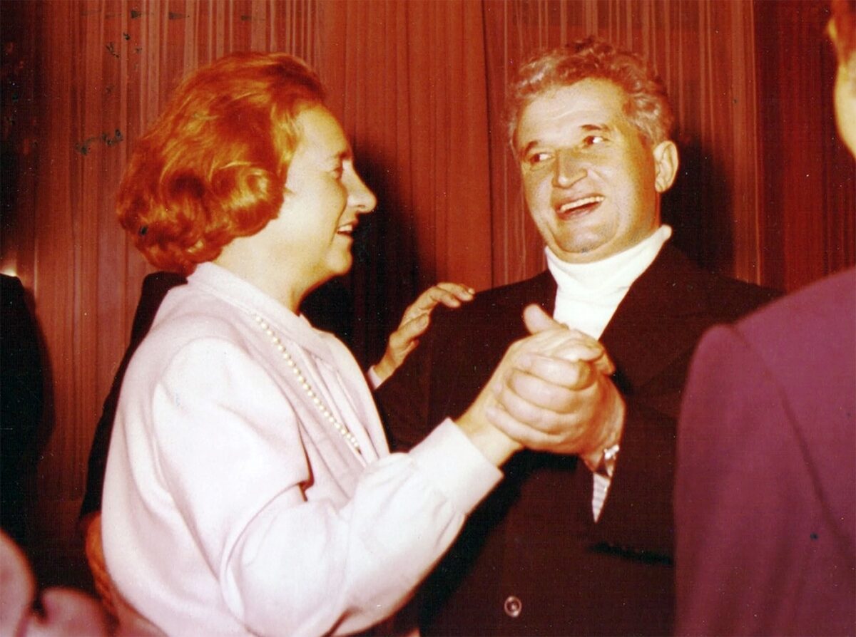 Imagine Stire Cum petreceau de Paşte Nicolae si Elena Ceaușescu. Ritualuri bizare ținute ascunse de ochii lumii | 2review.ro
