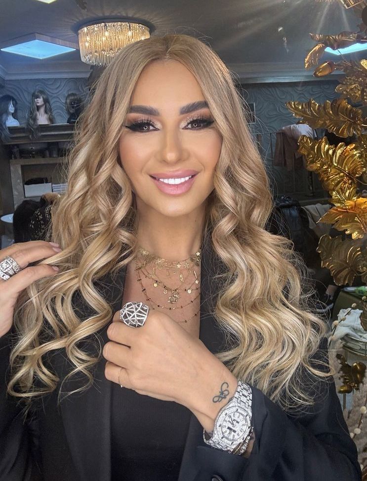 Anamaria Prodan (sursă - instagram.com/anamariaprodanreghecampf)