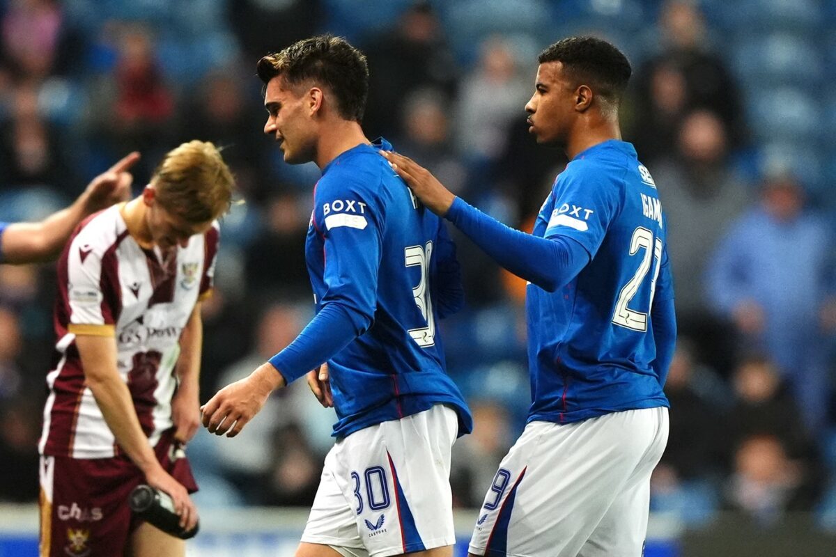 Imagine Stire Lacrimi și suspine pentru Ianis Hagi, după ce a fost scos de pe teren! Prin ce trece fiul lui Gică Hagi | 2review.ro