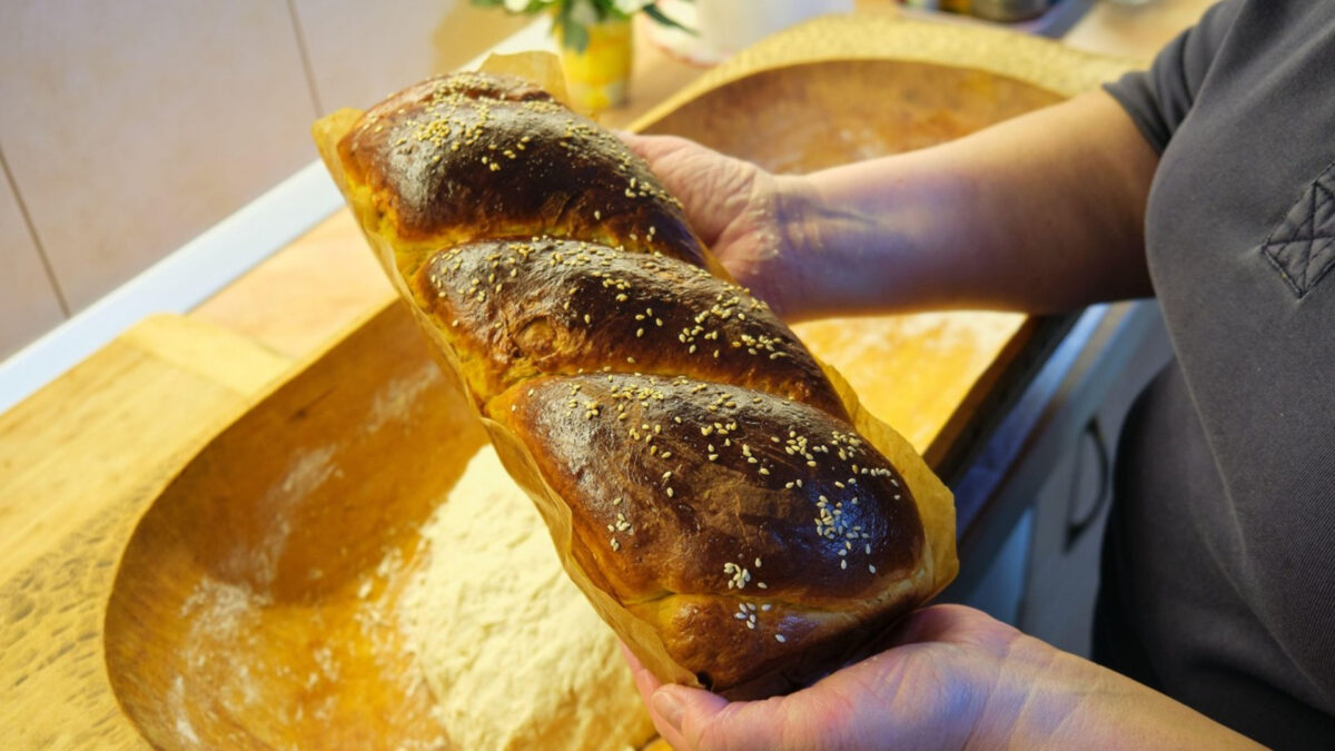 Imagine Stire Cât plătești pentru un cozonac de Paște. Diferența uriașă față de cel făcut acasă | 2review.ro