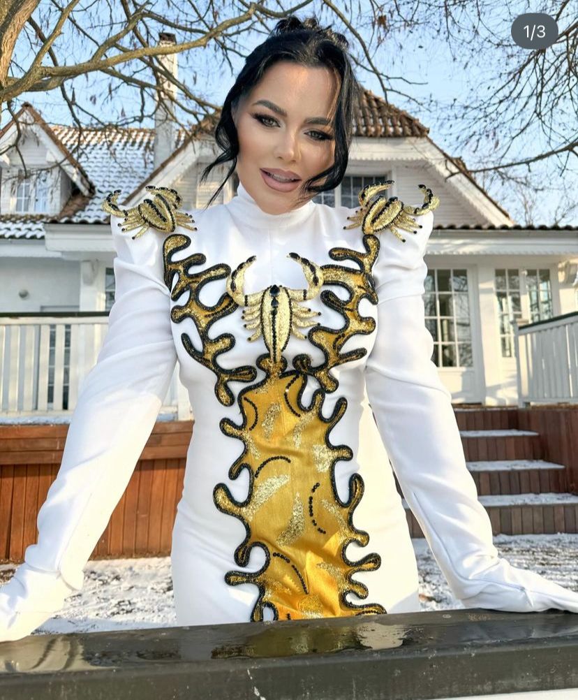 Carmen de la Sălciua, îndrăgostită de țara noastră. (sursă - instagram.com)