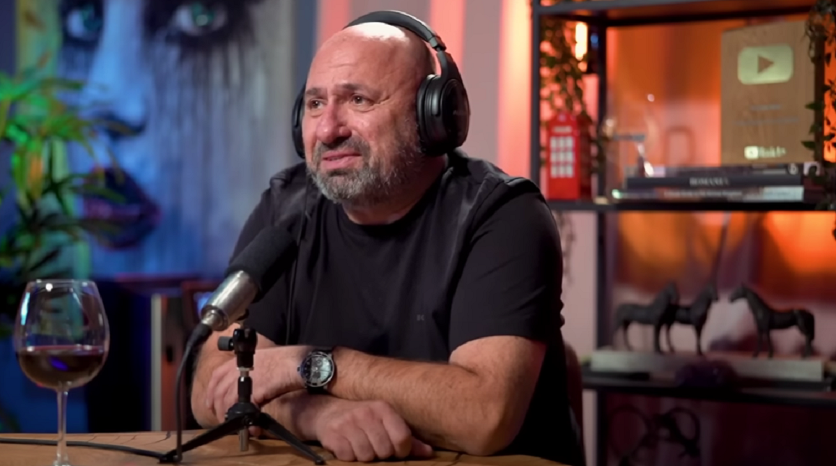 „Sunt de mult plecați. Tatăl pe la 3 ani, mama…”