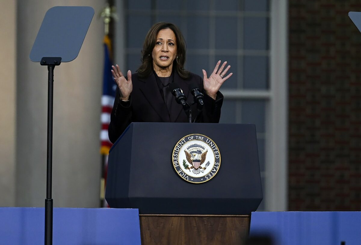 Imagine Stire Kamala Harris l-a sunat pe Donald Trump după alegeri. Ce l-a rugat pe adversarul său | 2review.ro