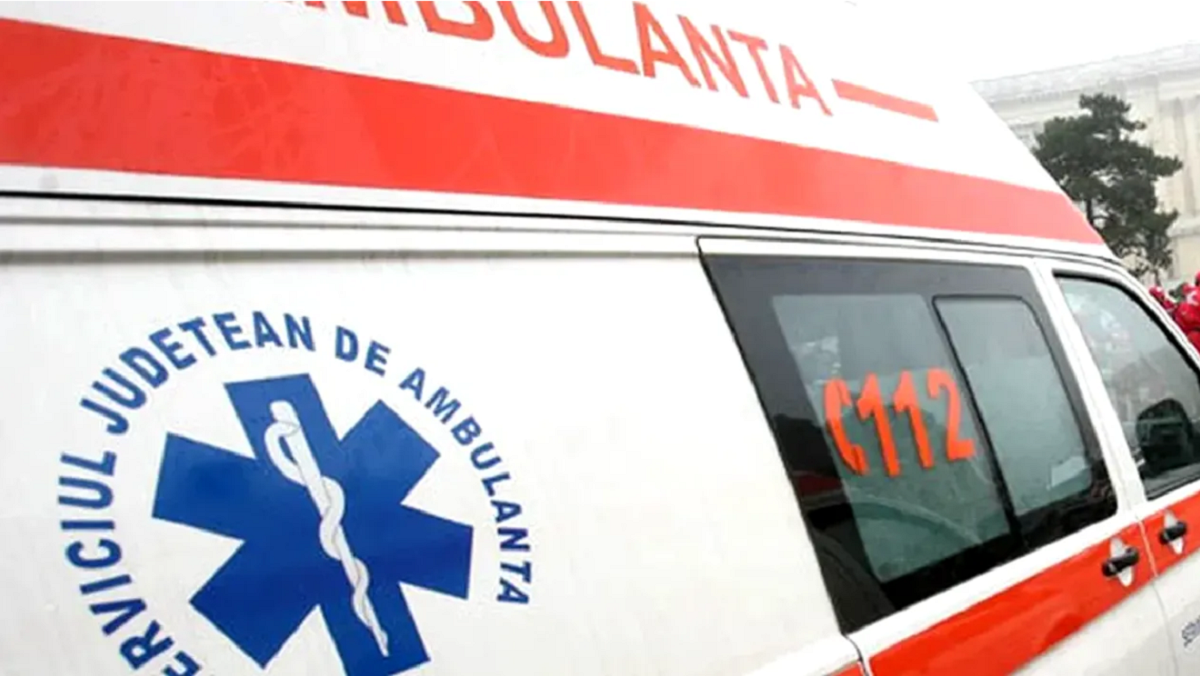 Un bărbat de 40 de ani din Prahova a fost înjunghiat de propria mătușă. De la ce a pornit scandalul