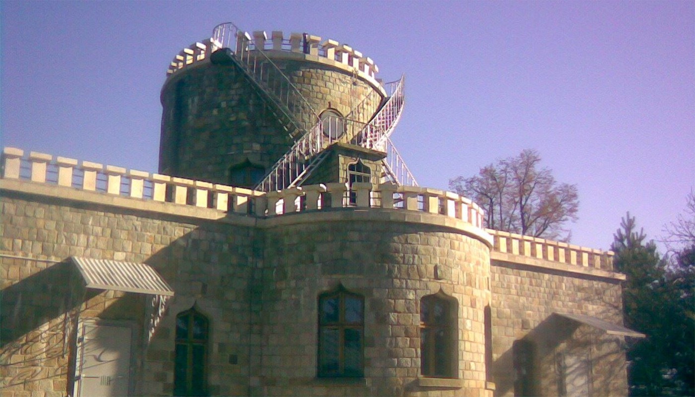 Locul de basm din România despre care se spune că este bântuit. Povestea singurului “templu spiritist” din lume