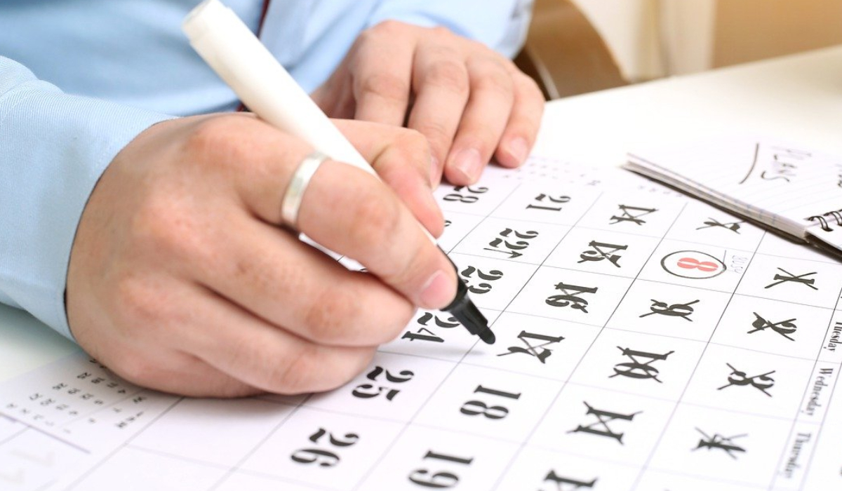 Câte zile libere vor mai avea românii în 2025? Mini-concedii pe final de an