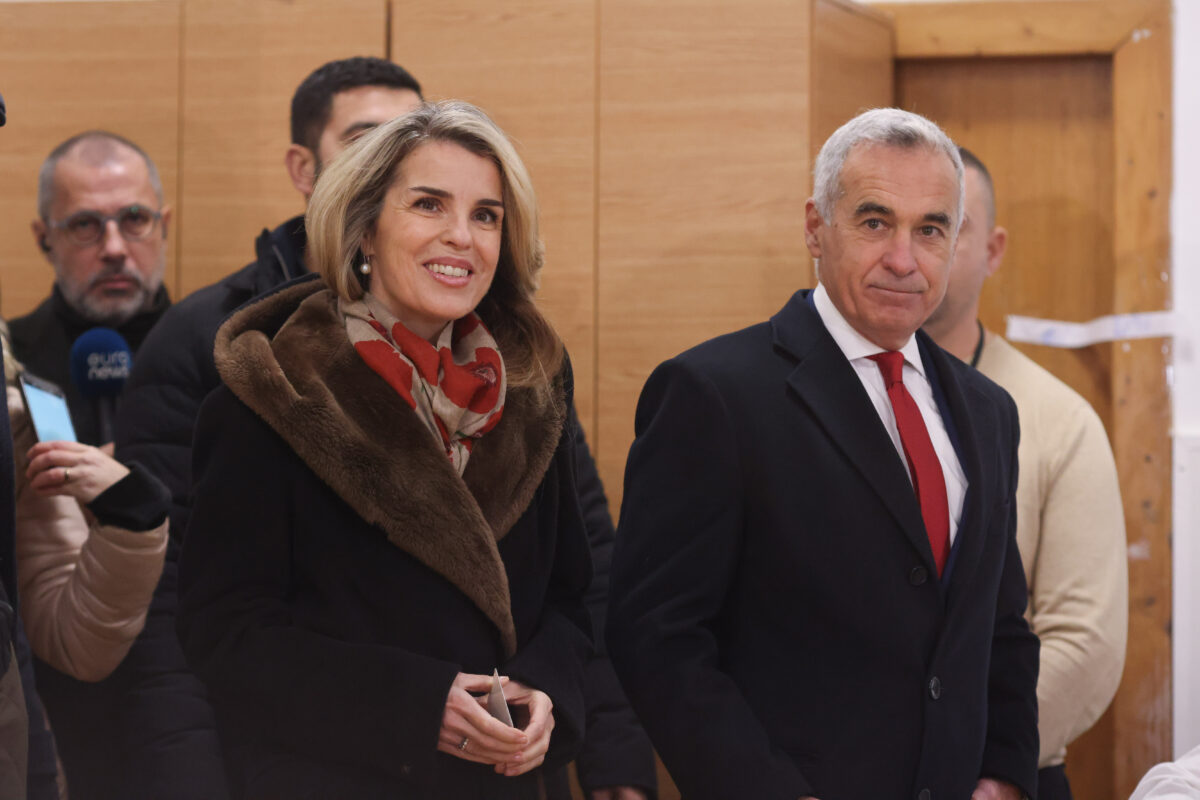Semnul misterios făcut de Cristela Georgescu în public. Ce mesaj ar transmite cu el, potrivit Elenei Udrea