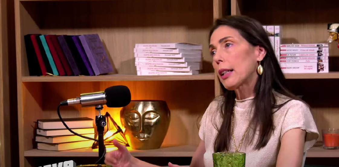 Imagine Stire Supernanny spune cât timp trebuie să îi permiți copilului tău să stea în fața unui ecran | ALTCEVA cu Adrian Artene | 2review.ro