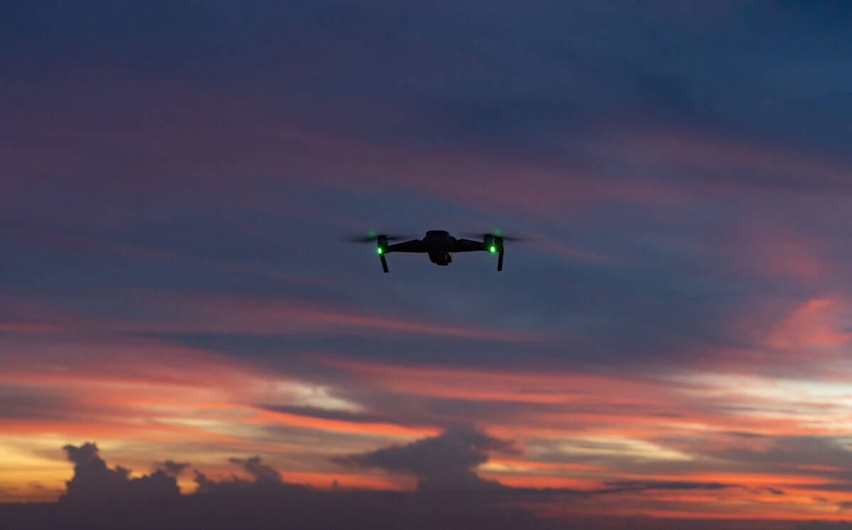 Alertă în America! Au fost depistate mai multe drone suspecte: „Ne-ar putea lovi!”