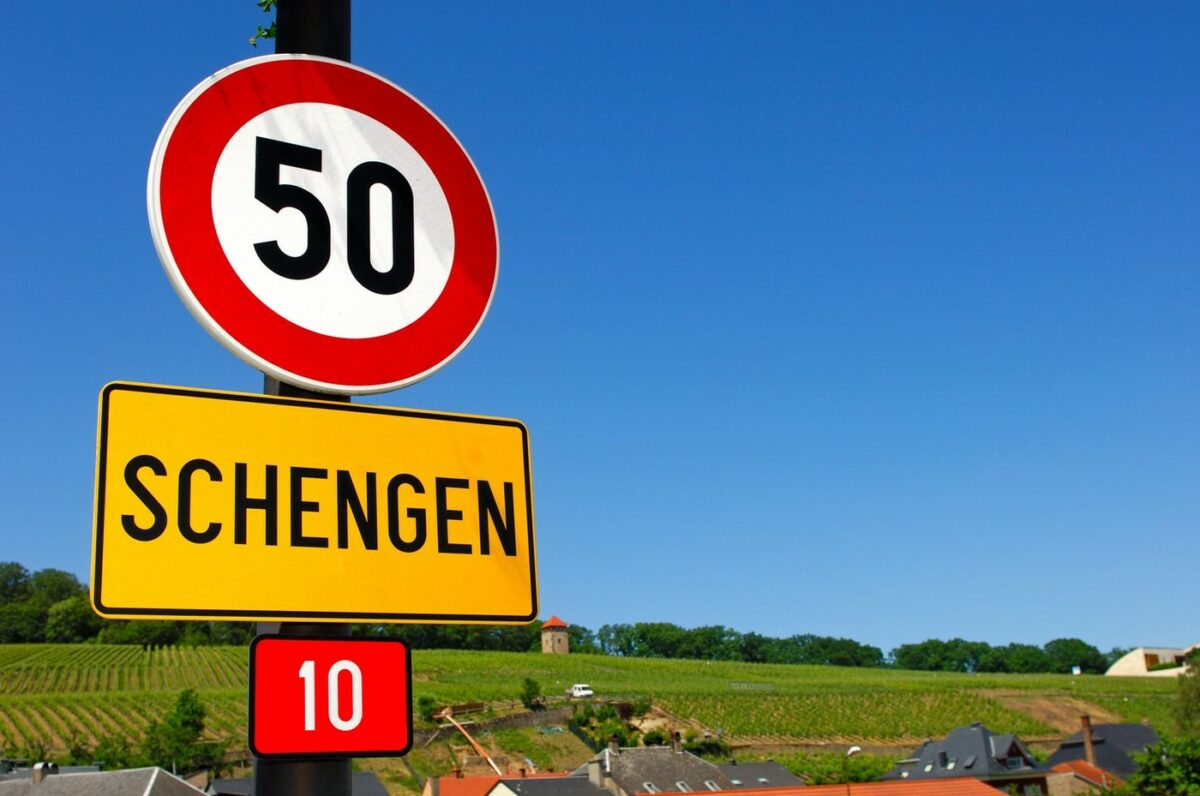 BREAKING | Austria nu se mai opune aderării României în spațiul Schengen