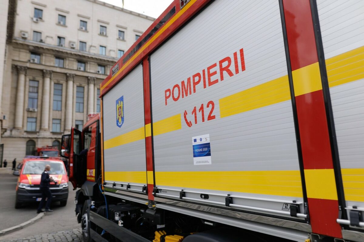 Incendiu la Institutul Fundeni din București! O pacientă a dat foc la o saltea: 37 de persoane au fost evacuate