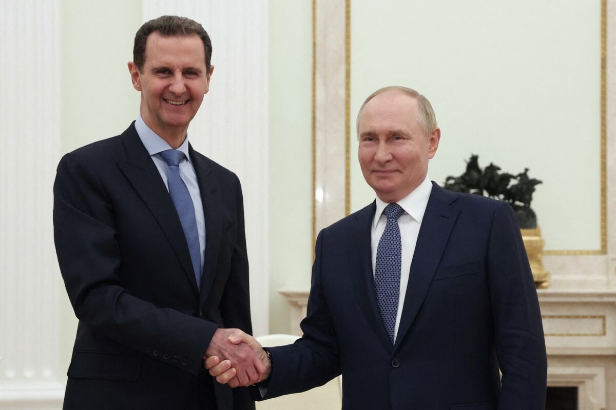 Imagine Stire Bashar al-Assad nu va sta gratis la Moscova. Cum îl va face Putin pe dictatorul sirian să plătească pentru șederea sa în Rusia | 2review.ro