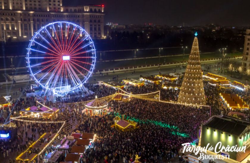 Cât costă un pahar de vin fiert la Târgul de Crăciun din București. O turtă dulce este 15 lei