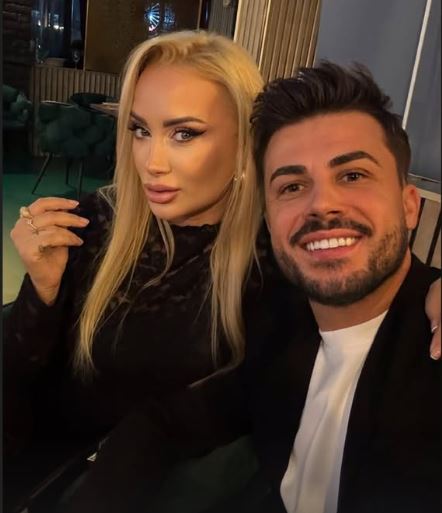 Simona Trască și-a găsit iubirea. Blondina se iubește cu un cântăreț
