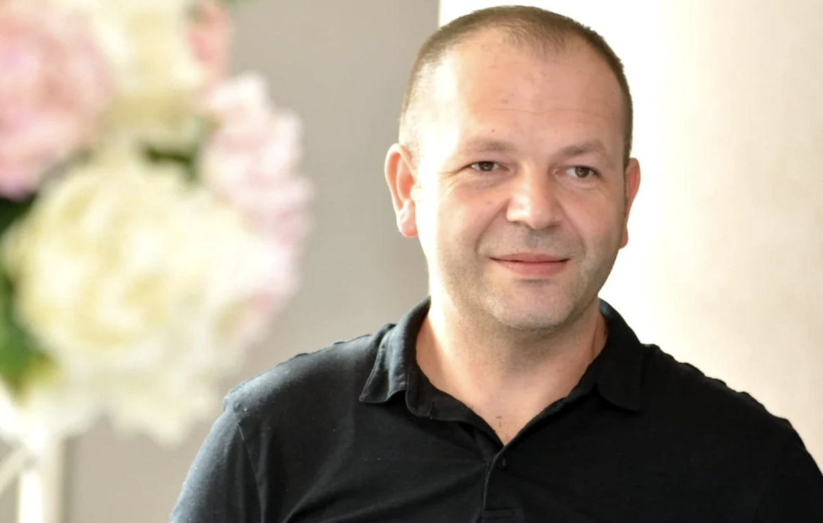 Ipoteza morții tenorului Felician Mureșan, care s-a stins subit în Aeroportul Otopeni. Ultimul lui mesaj