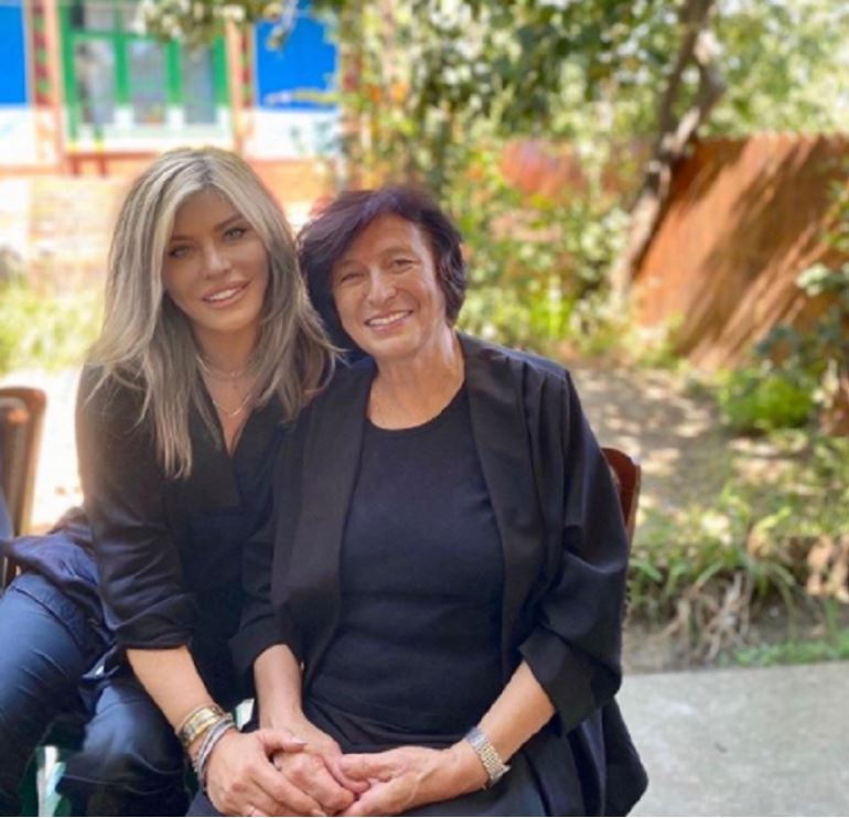 Loredana, alături de mama ei și totodată mentorul său, Leonida Groza