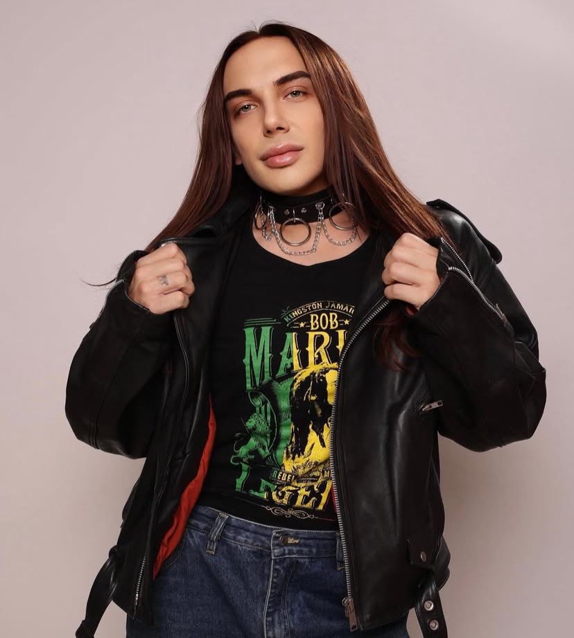 Hairstylistul vedetelor - siluetă de invidiat