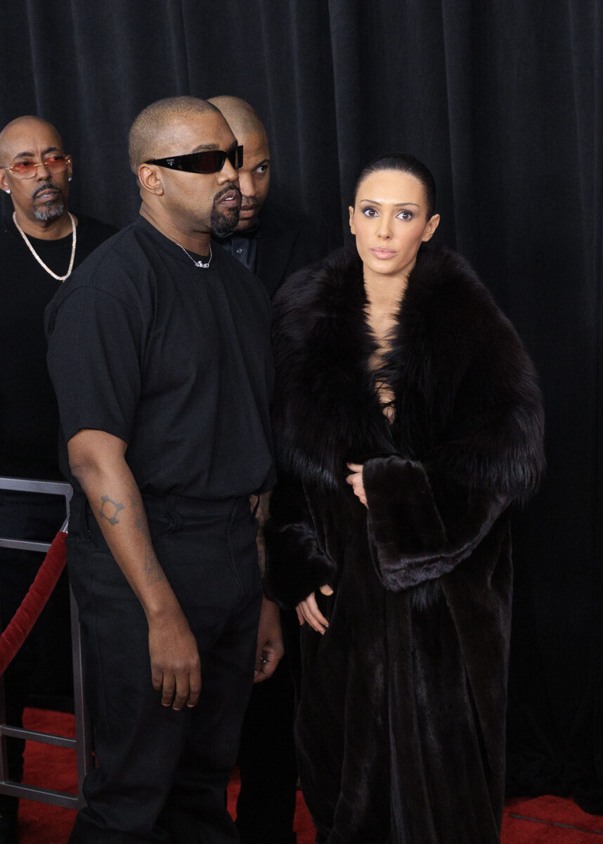 Câte milioane de dolari a pierdut Kanye West după ce Bianca Censori a apărut nud la premiile Grammy. Ireal!