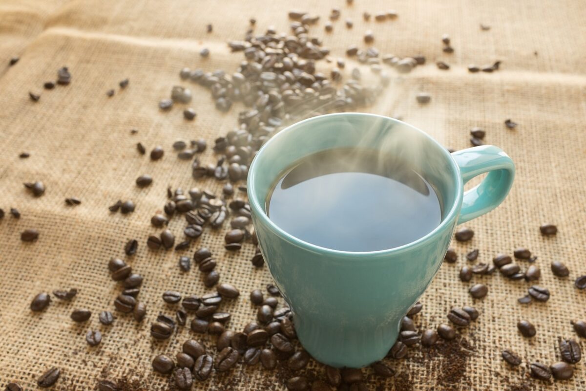 Produsul care poate înlocui cafeaua de dimineață! Este mai sănătos, reduce tensiunea arterială și îmbunătățește memoria