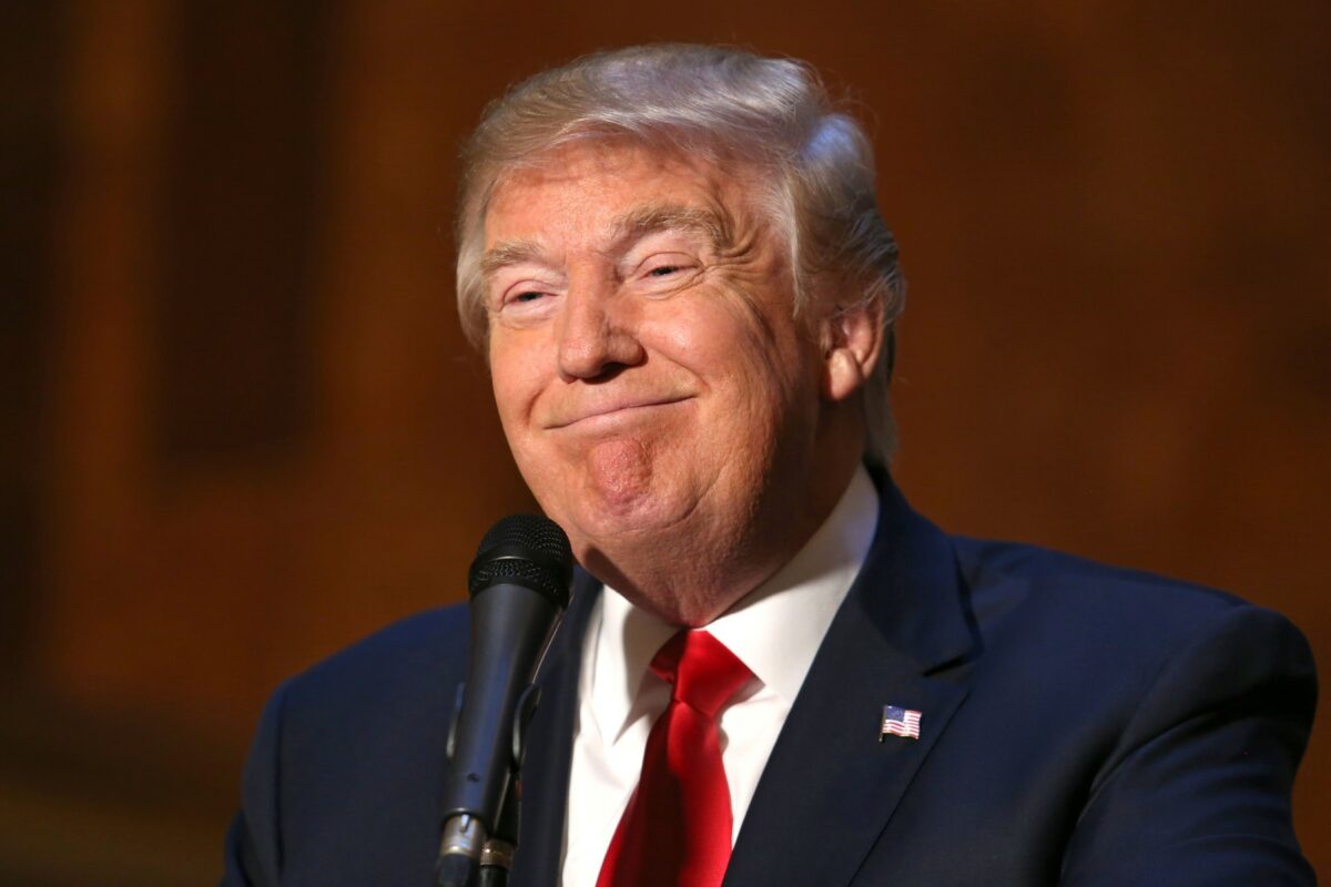 Cât costă dacă vrei să iei masa cu Donald Trump? Suma este demențială