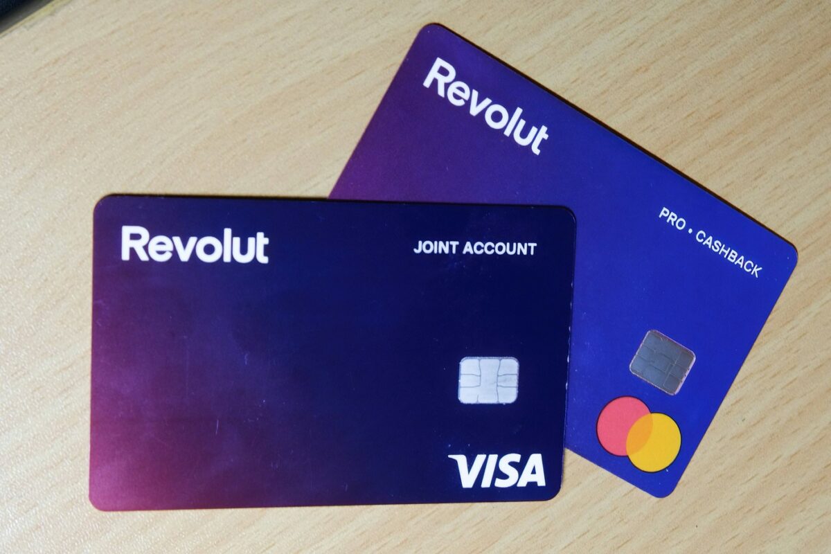 Revolut, schimbare MAJORĂ pentru clienți! Ce se va întâmpla începând cu 22 aprilie 2025