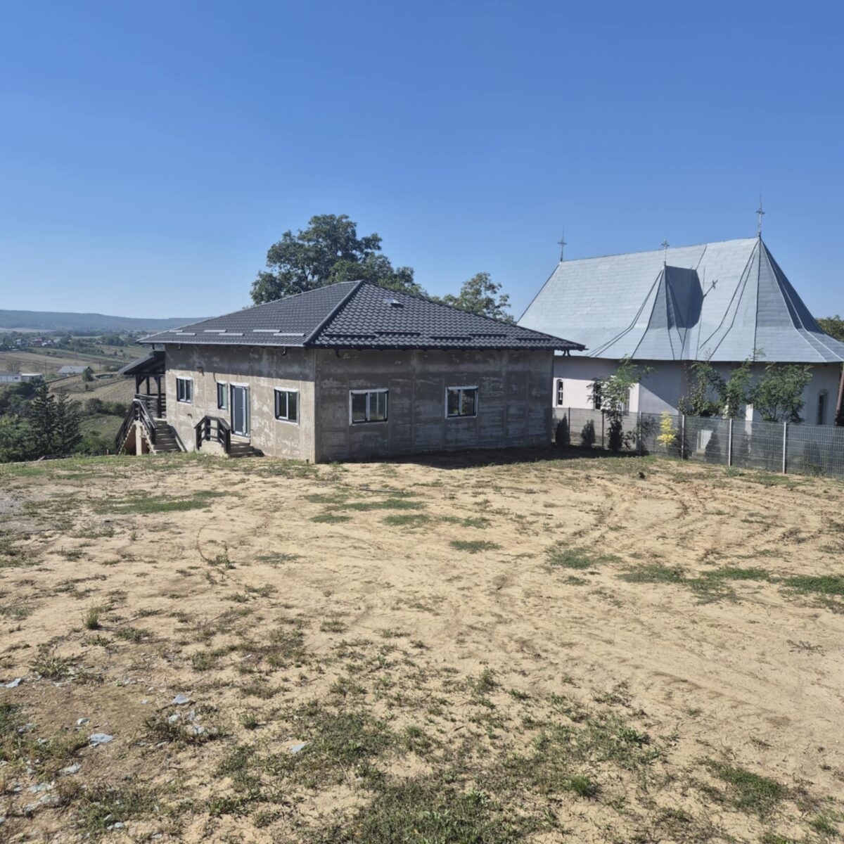 Locuiești la curte? Unde ai voie să îți faci toaleta, ca să nu îți superi vecinul