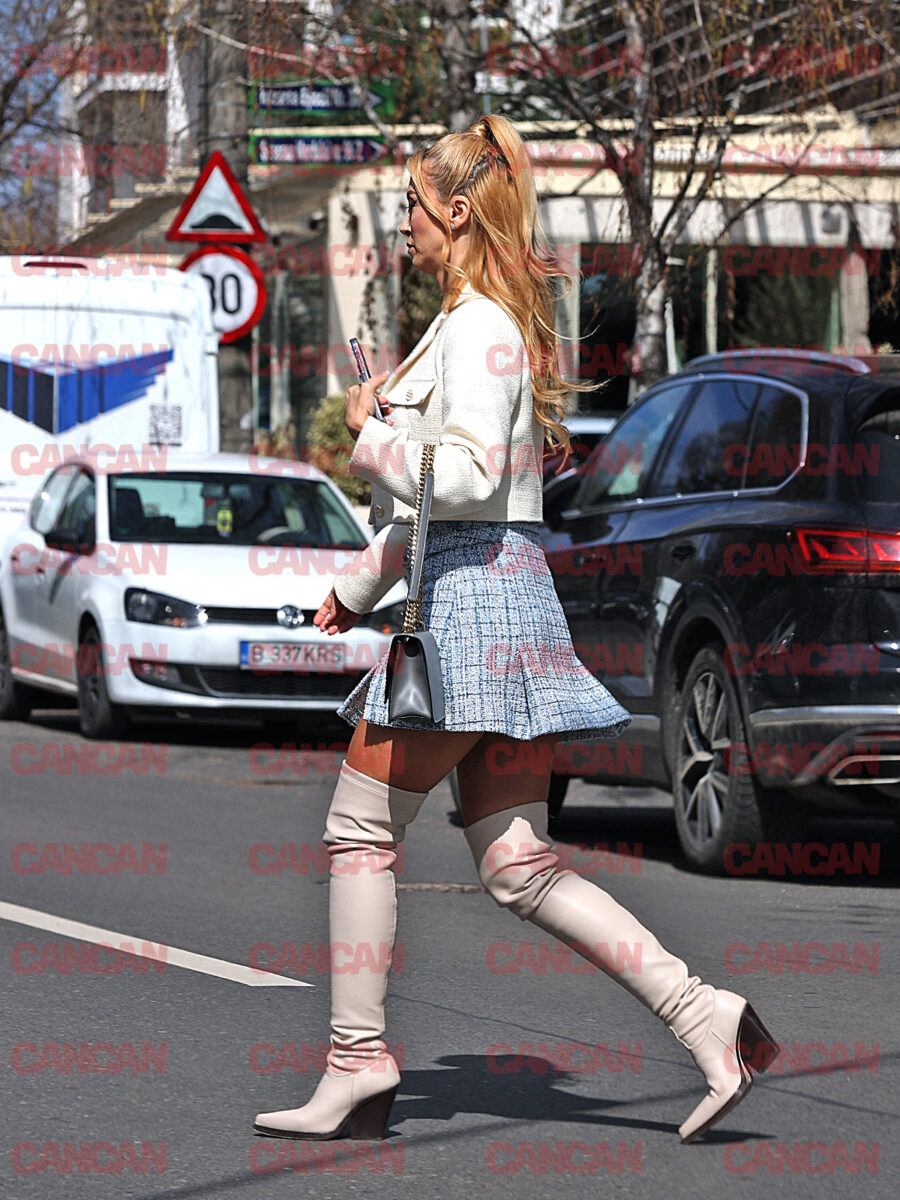 Andreea Bălan merge grăbită către o clinică de înfrumusețare