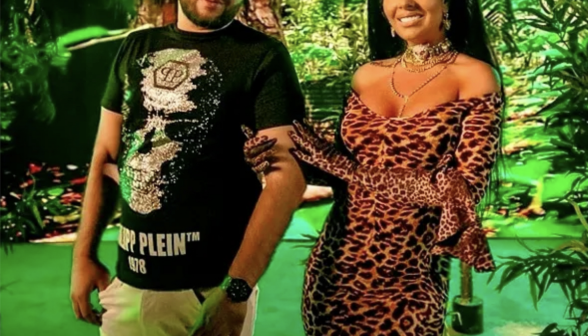 Cântăreața de la noi, gest radical după despărțire! Donează inelul de logodnă