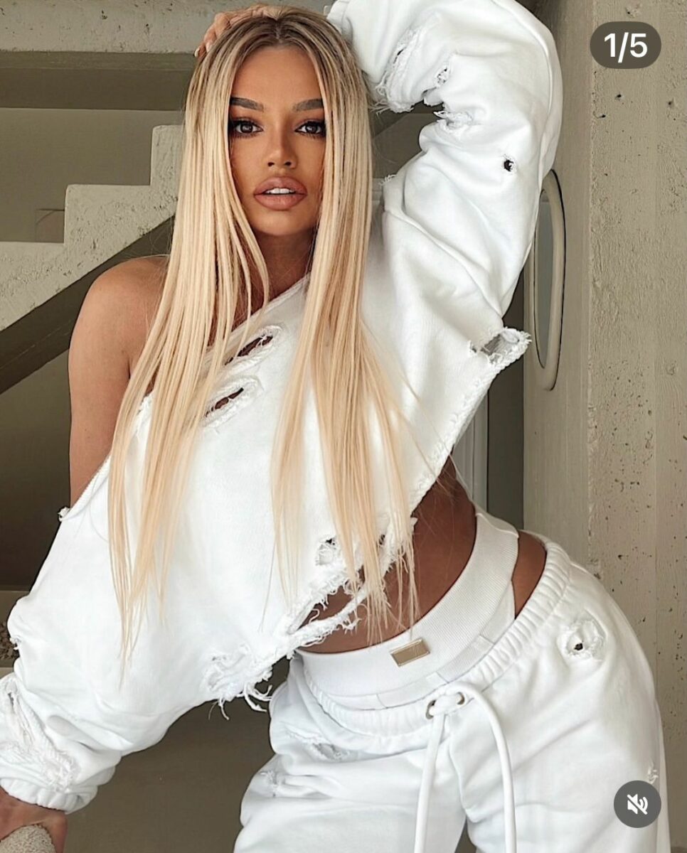 Imagine Stire Babs, fost iubită a lui Dorian Popa a trecut prin momente dificile. Vedeta și-a petrecut Paștele în tristețe | 2review.ro