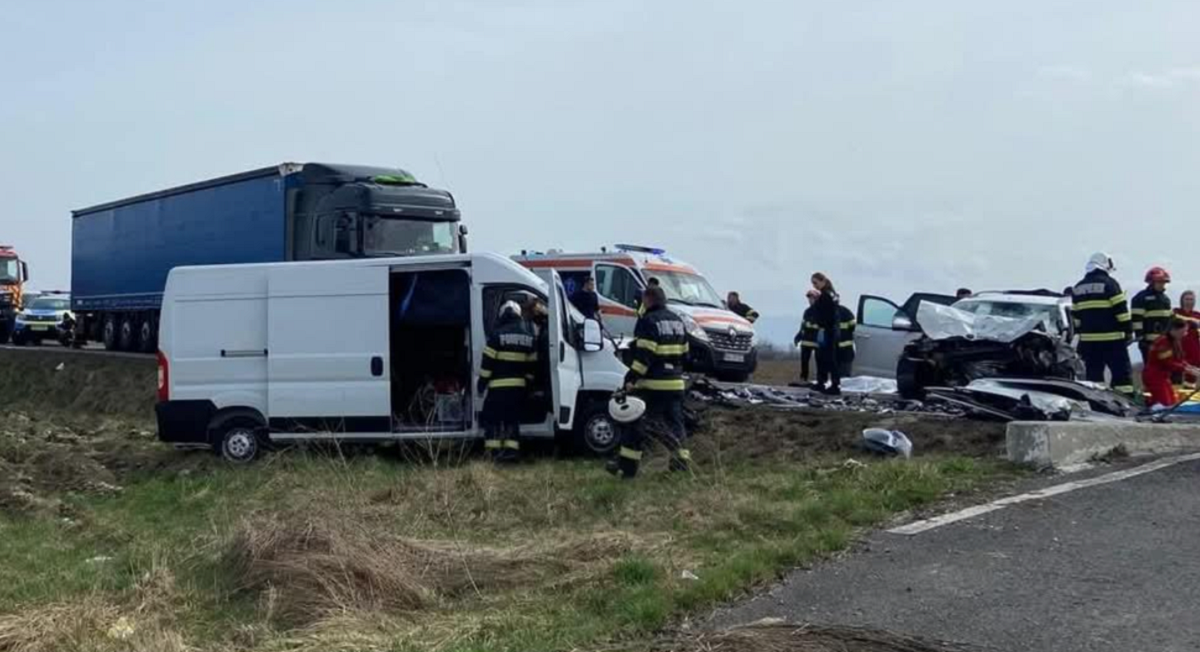 Accident grav pe DN1! Două persoane au murit și alte două au fost transportate în stare gravă la spital