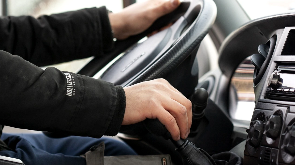 Amendă de 2.000 + 30.000 de lei pentru șoferii care încalcă acastă lege. Două autorități le vor da sancțiuni