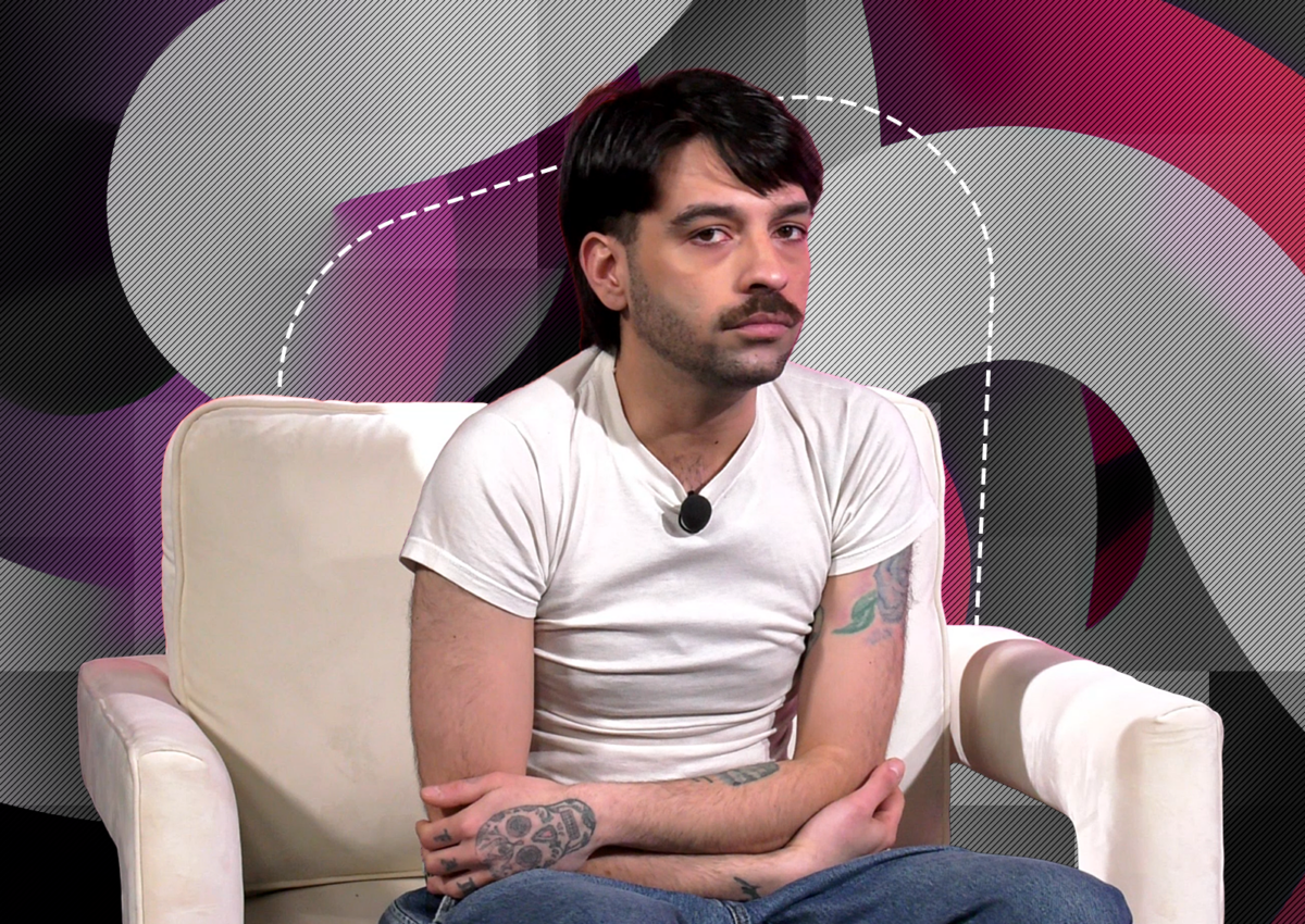 Imagine Stire David Pușcaș continuă dezvăluirile: cum se încingeau Luminița Anghel și Marcel Pușcaș & ultimul mesaj primit de la mama adoptivă: ”Trăgeau canapelele și fotoliile să mă blocheze!” Surpriză: cum a trecut-o în telefon pe cântăreață | 2review.ro