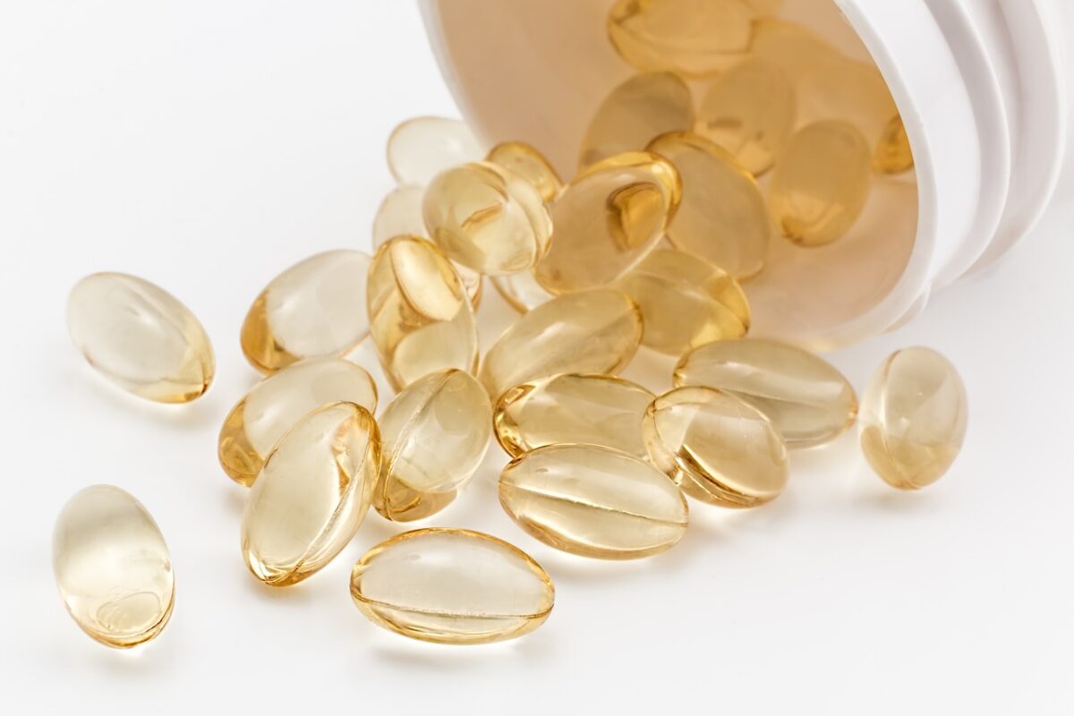 O nouă escrocherie în mediul online! Medicamente și suplimente alimentare false, vândute sub eticheta Antibiotice Iași