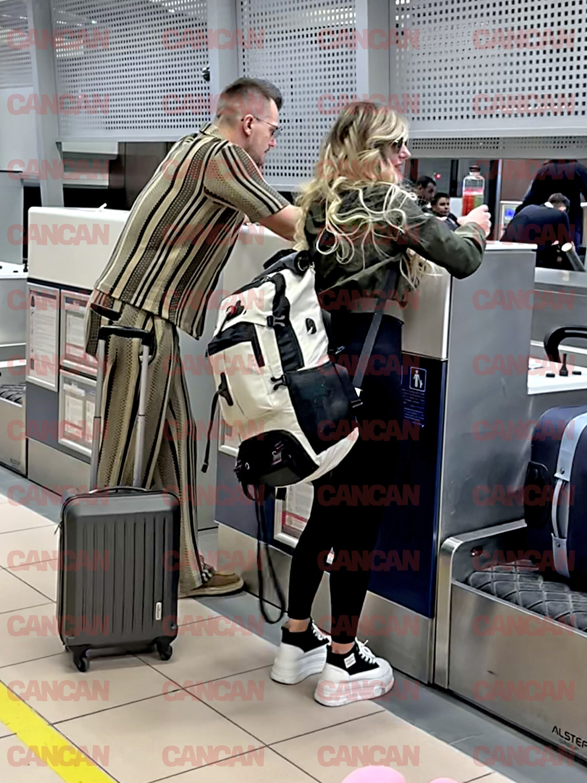 Lolrelai și stomatologul Alex Meroiu au plecat în vacanță în Maldive