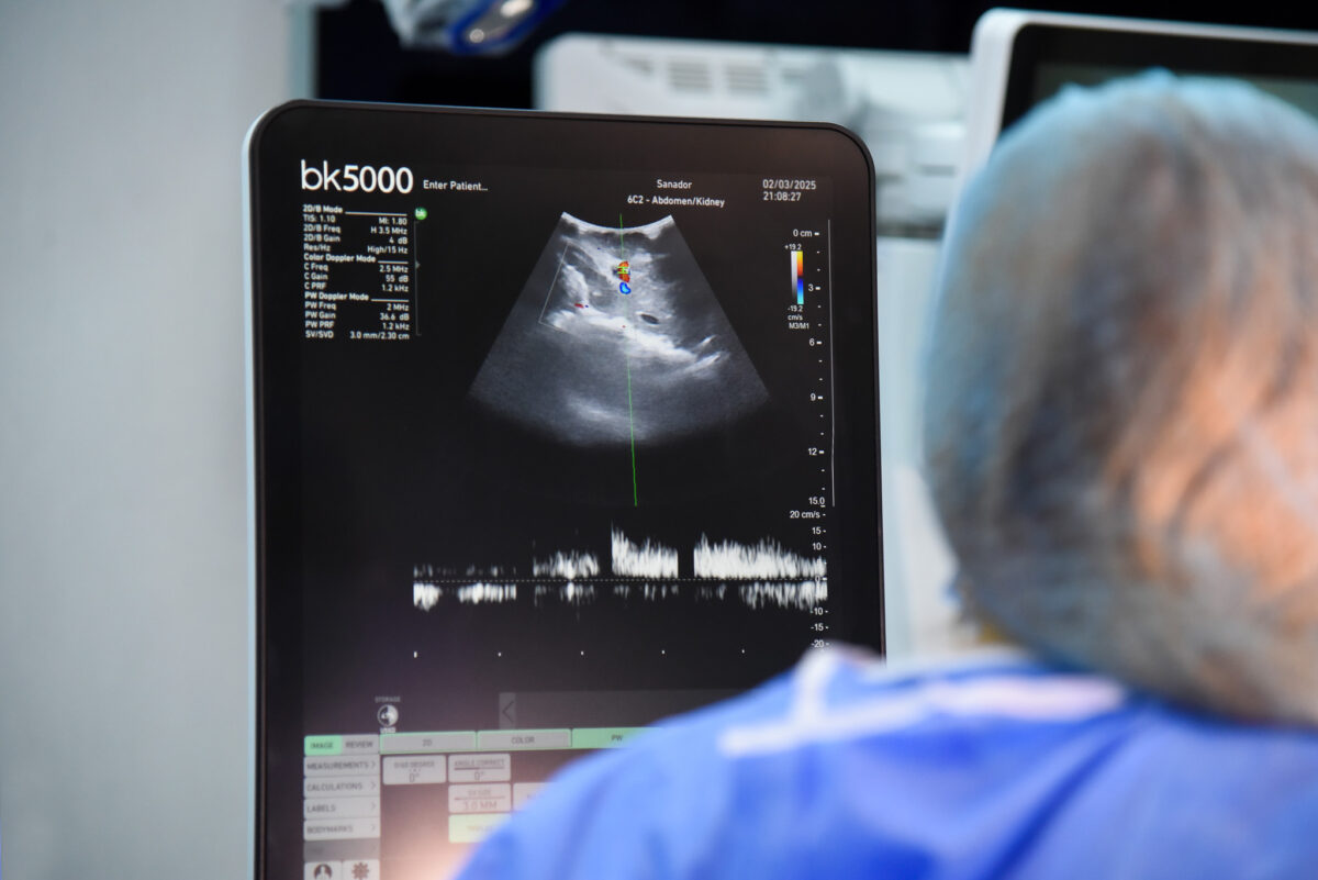 Recoltare complet laparoscopică, pentru un nou transplant hepatic  realizat cu succes la SANADOR