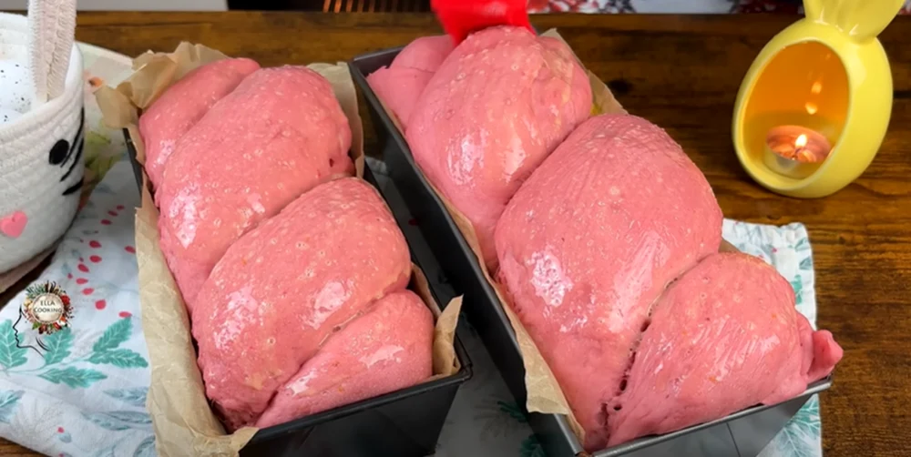Ce ingrediente conține cozonacul roz, de fapt. A devenit VIRAL: „Eu sigur aș mânca!”