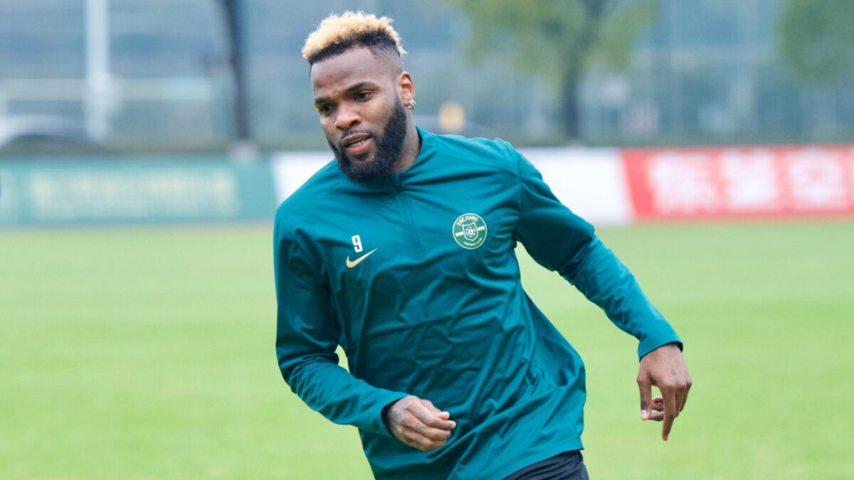 Imagine Stire Ce au găsit anchetatorii pe trupul lui Aaron Boupendza. Ultimele zile din viața fotbalistului ar fi fost cumplite | 2review.ro