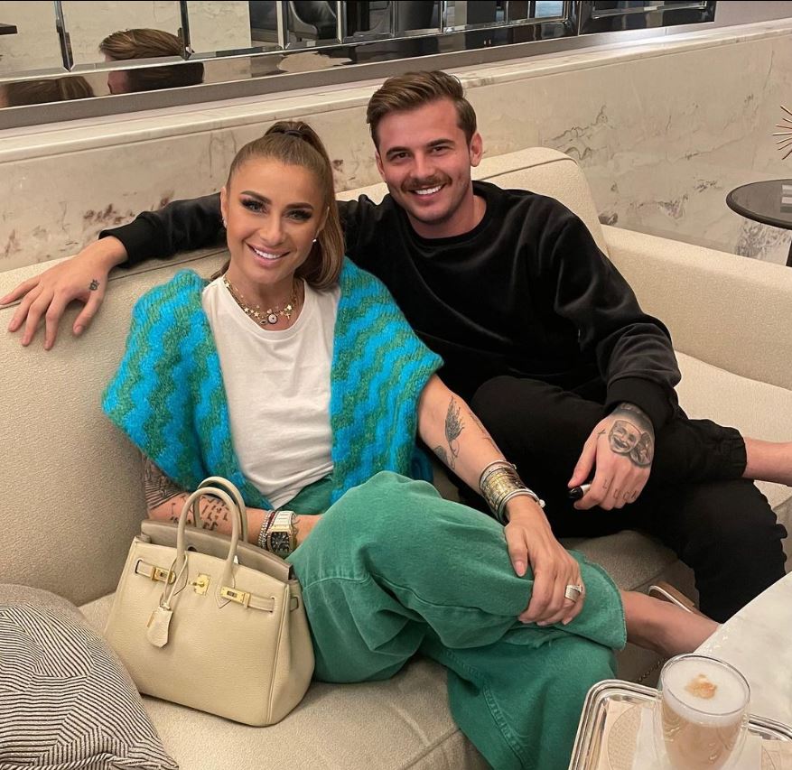 Vasy Borneu, alături de Anamaria Prodan