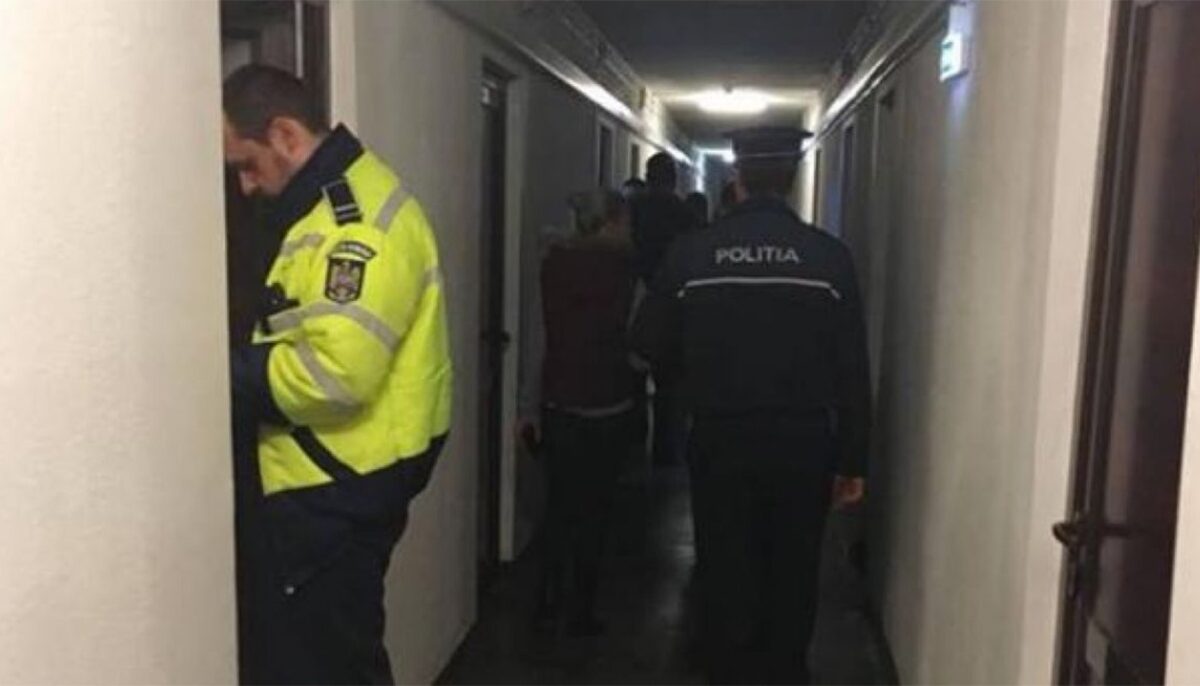 O clujeancă a sunat la 112 și s-a plâns că vecinul de bloc o jignește. Când au ajuns, polițiștii au aflat adevărul. Ce se întâmplase, de fapt