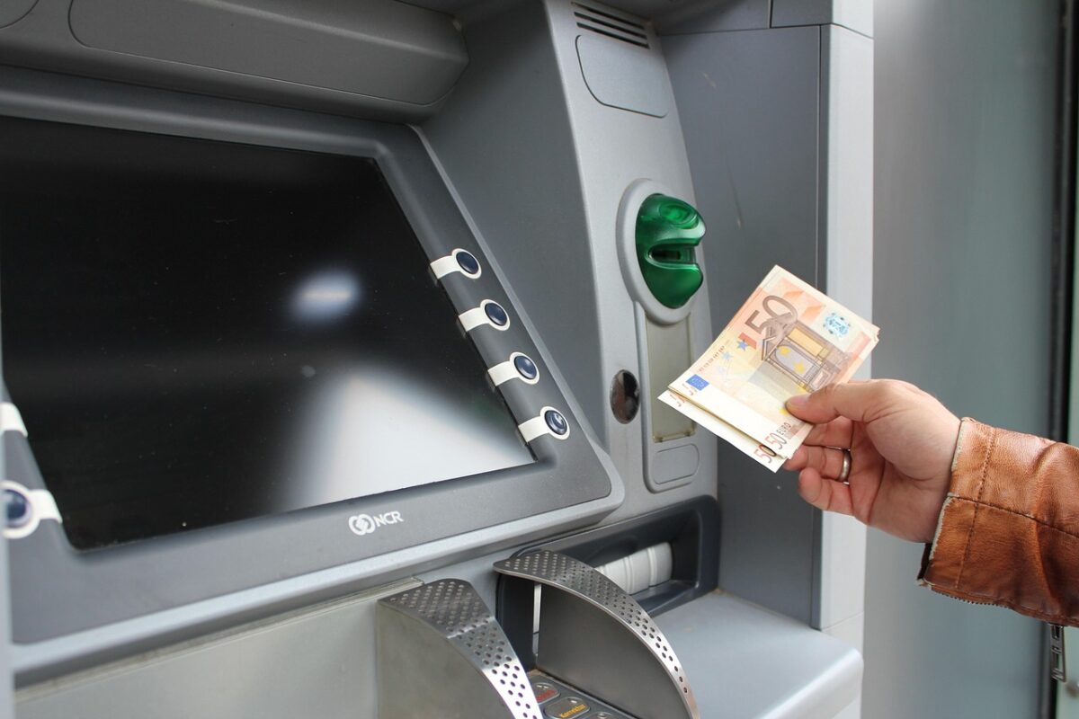 Atenție, români! Se retrag aceste bancnote din circulație, Europa s-a săturat